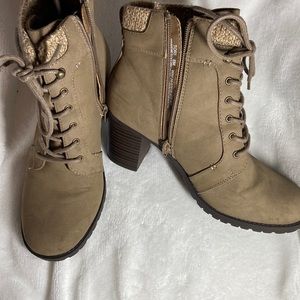 Ladies boot